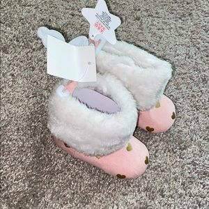🦋Brand new booties!🦋